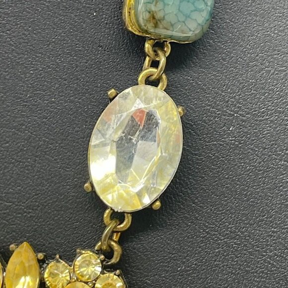 Cluster Rhinestone Stones Statement Bib Necklace Gold Tone 18 to 21 Inches - Picture 7 of 9